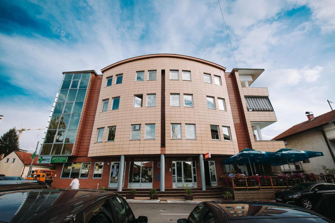 Apartman Oaza Баня-Лука Экстерьер фото